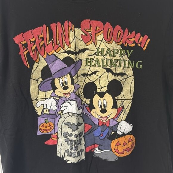 Men s size medium Halloween Disney Mickey and Minnie short sleeve - Picture 2 of 4